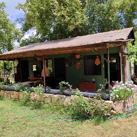 Kuecuek Ev Bed and breakfast